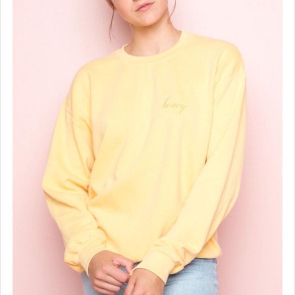 Brandy Melville Honey Sweatshirt 🍯